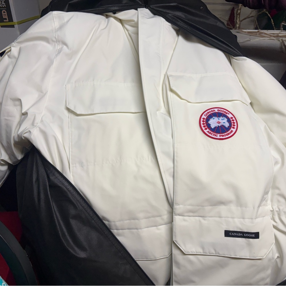 Canada Goose Cream and Black Men's Puffer Jacket